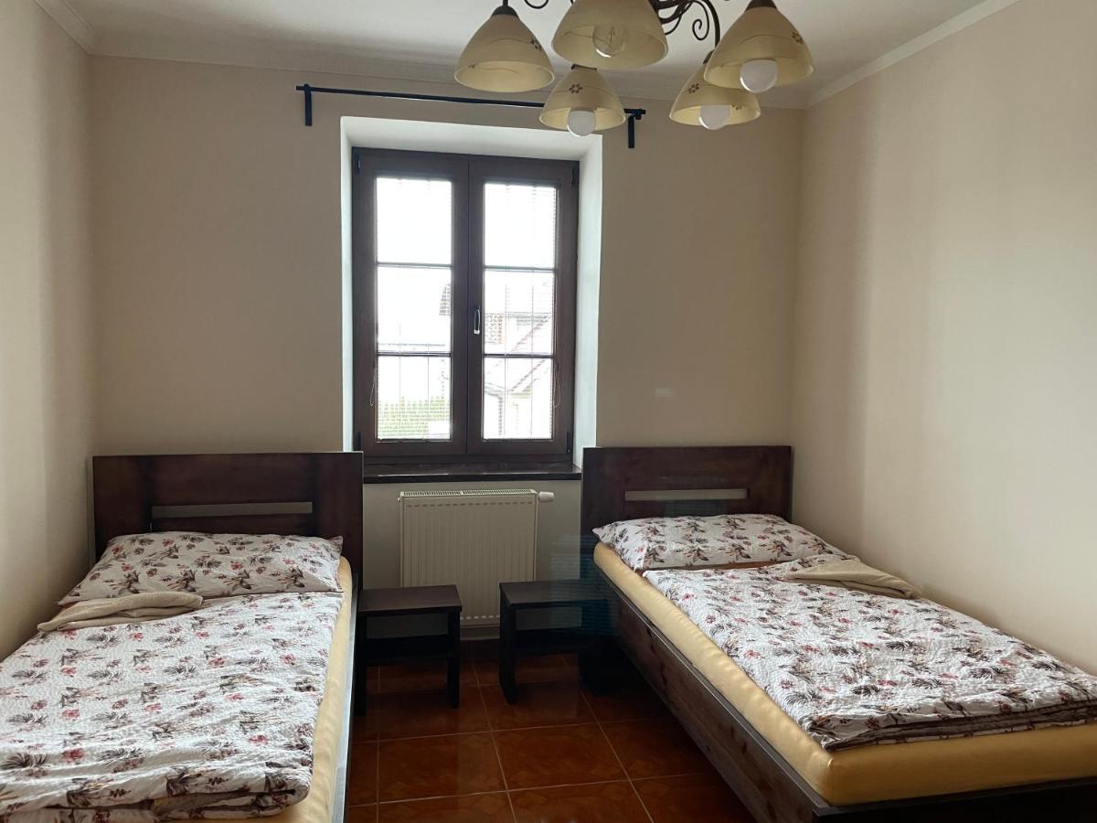 Cetnicka Stanice Hluboka Hluboká nad Vltavou Exterior foto