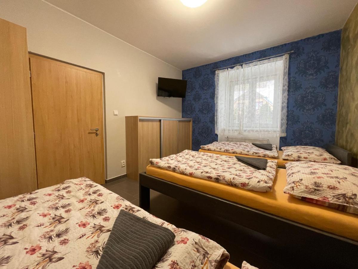 Cetnicka Stanice Hluboka Hluboká nad Vltavou Exterior foto