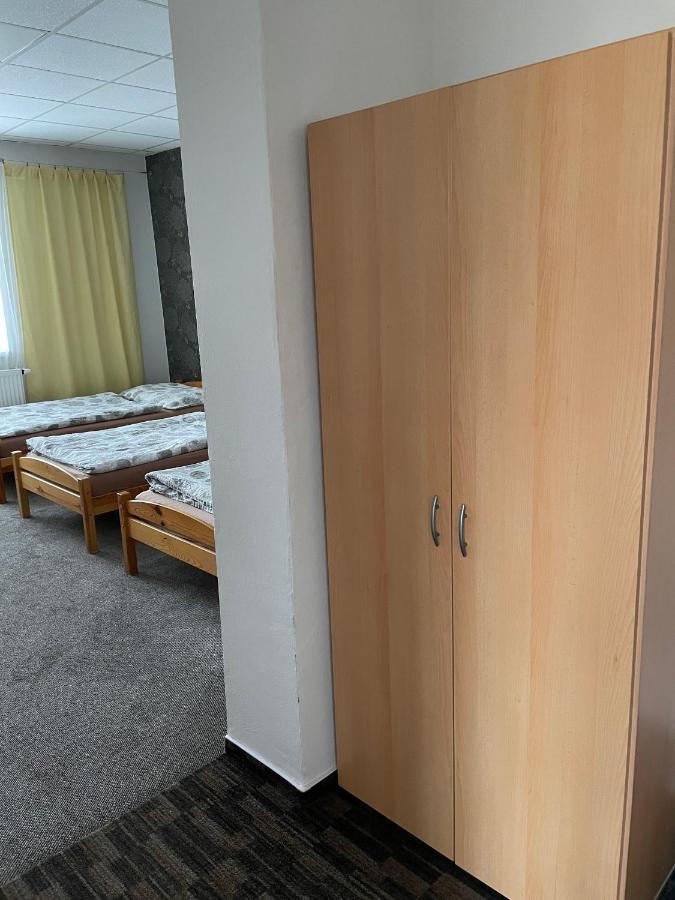 Cetnicka Stanice Hluboka Hluboká nad Vltavou Exterior foto
